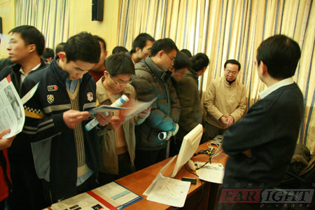 12��20����K�P�c(di��n):Ƕ��ʽϵ�y(t��ng)�_Դvs�̘I(y��)���v���ɹ��e�k