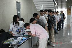 �A���hҊǶ��ʽ��Ӗ(x��n)�v����Ƭ