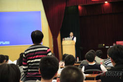 �A���h(yu��n)Ҋ(ji��n)Ƕ��ʽ��Ӗ(x��n)���M(f��i)�v����Ƭ